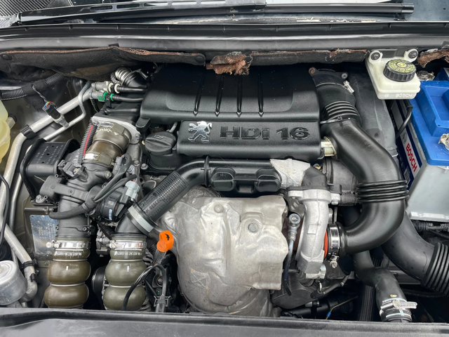 Peugeot 307 1.6HDI-90-FEIS-ITALIA - автомобили, коли, обяви за нови и употребявани 11