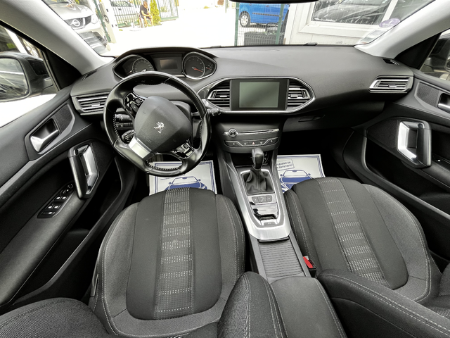 Peugeot 308 1.2 e-THP Allure - автомобили, коли, обяви за нови и употребявани 10