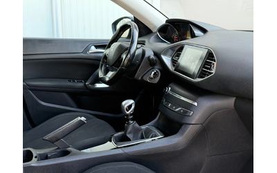 Peugeot 308 6B - автомобили, коли, обяви за нови и употребявани 15