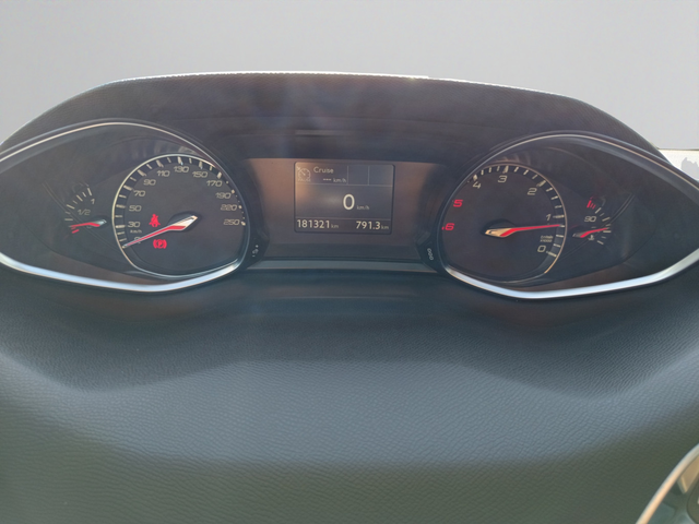 Peugeot 308 - автомобили, коли, обяви за нови и употребявани 11