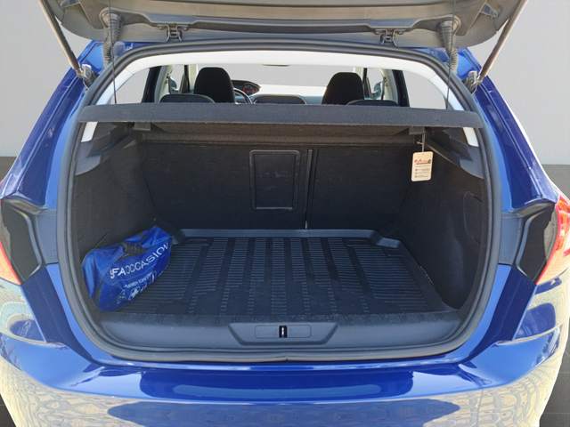 Peugeot 308 - автомобили, коли, обяви за нови и употребявани 12