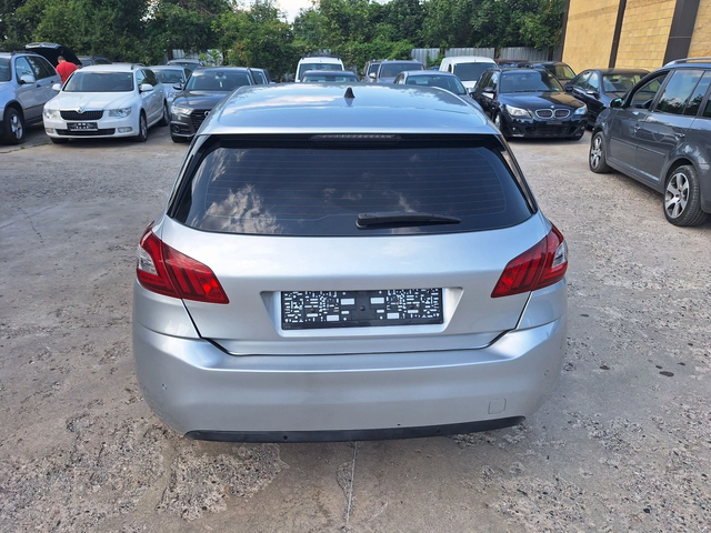 Peugeot 308 1, 2 I - автомобили, коли, обяви за нови и употребявани 3