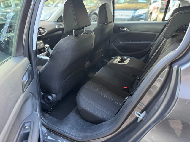 Peugeot 308 2.0e-HDI-NAVI-EURO6-6ск - автомобили, коли, обяви за нови и употребявани 9