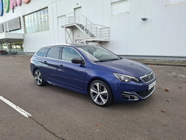 Peugeot 308 2.0HDI GT-line Navi Панорама - автомобили, коли, обяви за нови и употребявани 1