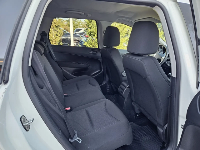 Peugeot 308 1.6HDI-109кс= 6СКОРОСТИ= 199.000км= FACE= КЛИМАТРО - автомобили, коли, обяви за нови и употребявани 13