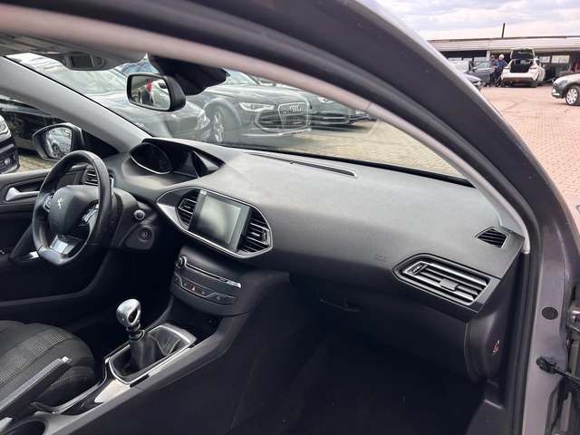 Peugeot 308 1.6HDI NAVI/KAMERA/PANORAMA EURO 6 - автомобили, коли, обяви за нови и употребявани 9