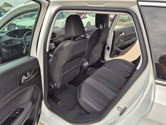 Peugeot 308 ALLURE 1.5 HDi А/Т 130кс - автомобили, коли, обяви за нови и употребявани 11