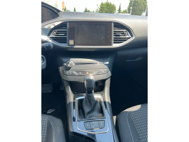 Peugeot 308 1.6HDI Euro 6B - автомобили, коли, обяви за нови и употребявани 11
