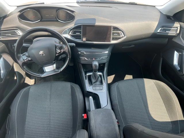 Peugeot 308 1.6HDI Euro 6B - автомобили, коли, обяви за нови и употребявани 8