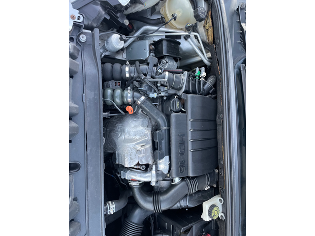 Peugeot 308 1.6HDI-90-ITALIA - автомобили, коли, обяви за нови и употребявани 11