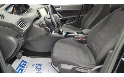 Peugeot 308 4-вр. Комби 131к.с. Бензин - автомобили, коли, обяви за нови и употребявани 10