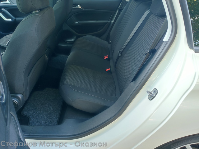 Peugeot 308 4-вр. Комби 131к.с. Дизел - автомобили, коли, обяви за нови и употребявани 12