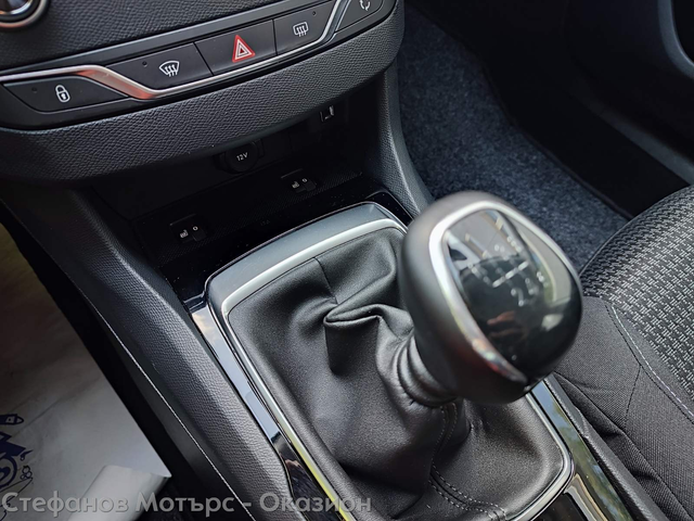 Peugeot 308 4-вр. Комби 131к.с. Дизел - автомобили, коли, обяви за нови и употребявани 13