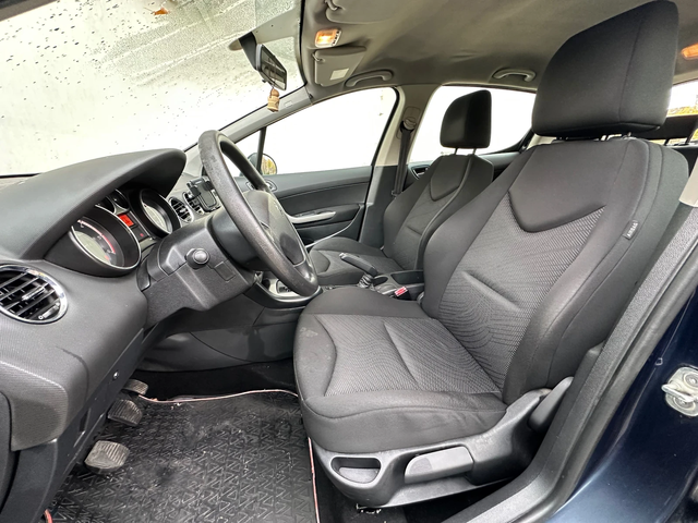 Peugeot 308 1.6HDI / 1-ви собственик - автомобили, коли, обяви за нови и употребявани 9