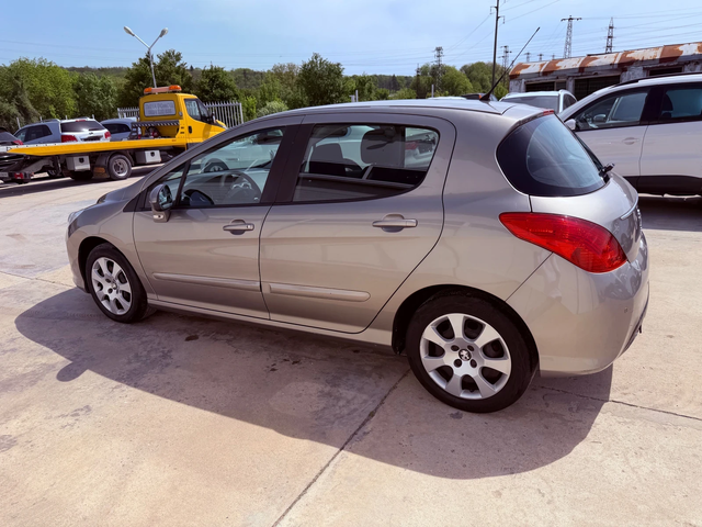 Peugeot 308 1.6hdi * 150000km* NOVA* - автомобили, коли, обяви за нови и употребявани 3