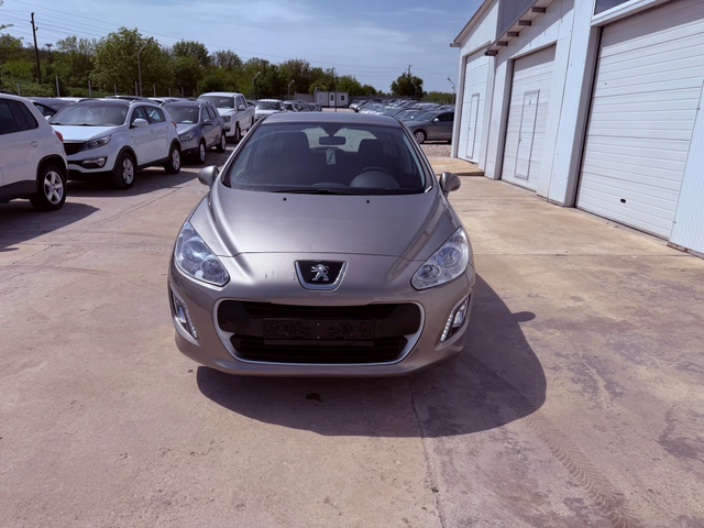 Peugeot 308 1.6hdi * 150000km* NOVA* - автомобили, коли, обяви за нови и употребявани 9