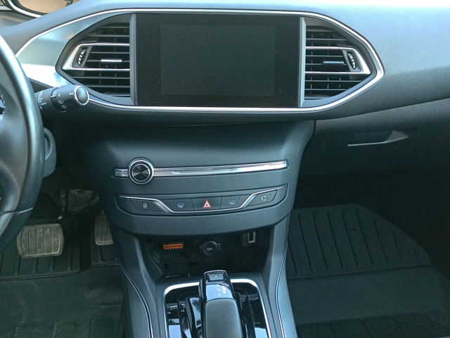 Peugeot 308 ACTIVE 1.5 BlueHDi 130 EAT8 EURO 6 - автомобили, коли, обяви за нови и употребявани 12