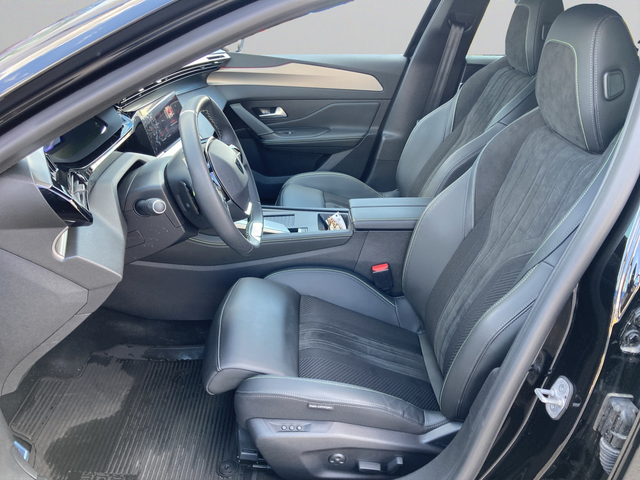 Peugeot 308 GT 1,5 BlueHDi 130 EAT8 EURO 6.4 - автомобили, коли, обяви за нови и употребявани 9