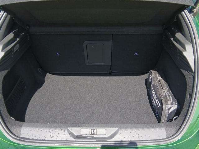 Peugeot 308 GT - автомобили, коли, обяви за нови и употребявани 15