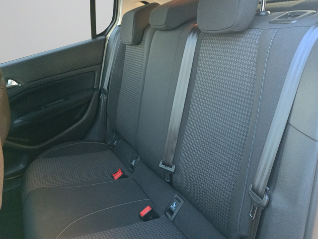 Peugeot 308 NEW ACTIVE 1.5 e-HDI 130 EAT8 EURO 6.2 - автомобили, коли, обяви за нови и употребявани 10