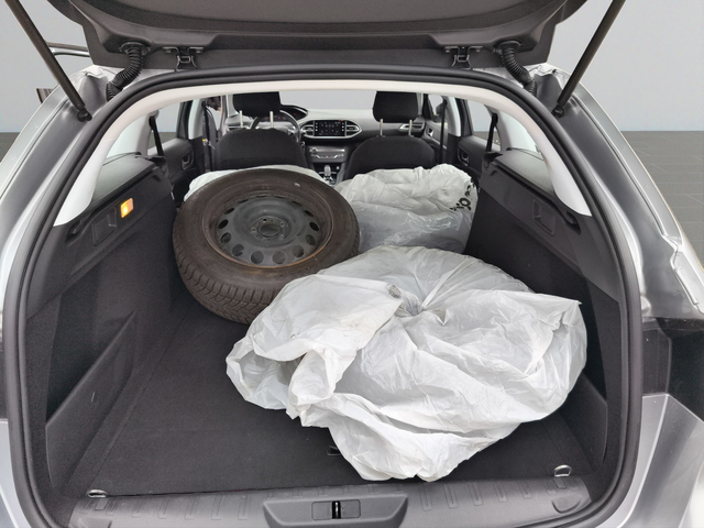 Peugeot 308 SW New Line UP ACTIVE PACK 1,5 BlueHDi 130 EAT8 - автомобили, коли, обяви за нови и употребявани 9