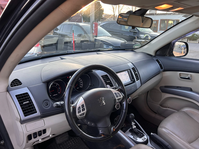 Peugeot 4007 2.2HDI 4WD AVTOMAT/NAVI/KOJA 6+ 1 EURO 4 - автомобили, коли, обяви за нови и употребявани 12