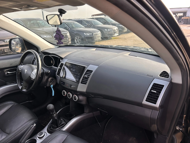 Peugeot 4007 2.2HDI 4WD NAVI/KOJA 6+ 1 EURO 4 - автомобили, коли, обяви за нови и употребявани 10