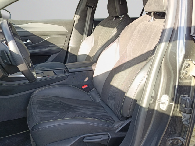 Peugeot 408  GT 1,6 Plug-in HYBRID 2WD 225 e-EAT8 EURO 6.4 - автомобили, коли, обяви за нови и употребявани 13