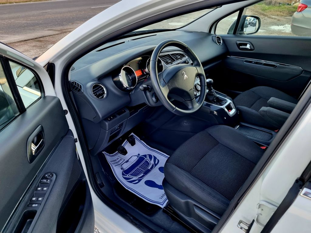 Peugeot 5008 1.6 HDI 115ks.EVRO 5B - автомобили, коли, обяви за нови и употребявани 9