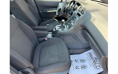 Peugeot 5008 1.6 HDI - автомобили, коли, обяви за нови и употребявани 12