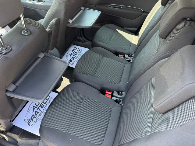 Peugeot 5008 1.6 HDI - автомобили, коли, обяви за нови и употребявани 17