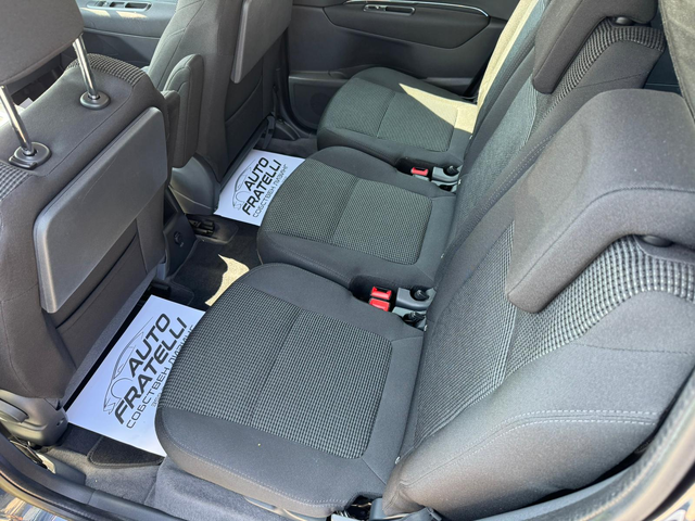 Peugeot 5008 1.6 HDI - автомобили, коли, обяви за нови и употребявани 18