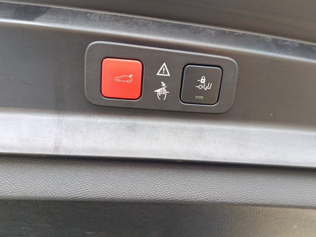 Peugeot 5008 - автомобили, коли, обяви за нови и употребявани 14