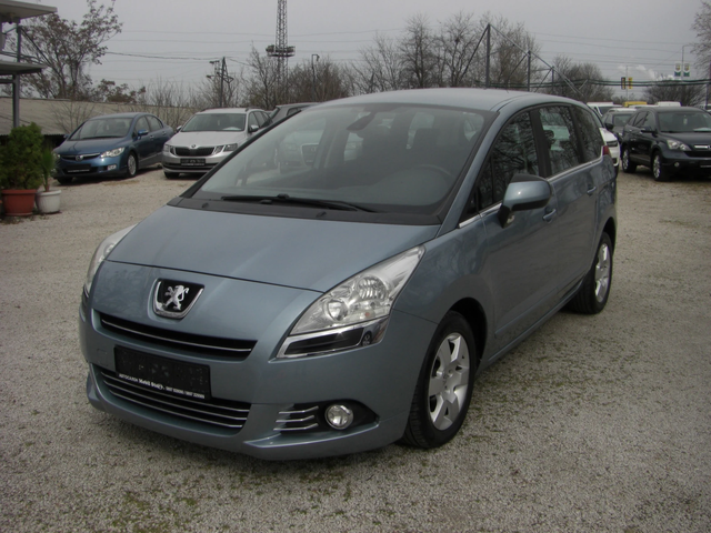 Peugeot 5008 1.6HDI 6ck.KLIMATRONIK - автомобили, коли, обяви за нови и употребявани 0