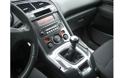 Peugeot 5008 1.6HDI 6ck.KLIMATRONIK - автомобили, коли, обяви за нови и употребявани 11