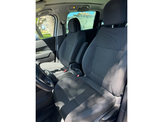 Peugeot 5008 1.6 DIESEL AUSTRIA - автомобили, коли, обяви за нови и употребявани 9