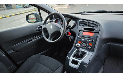 Peugeot 5008 1.6 Hdi 7mesta/Klimatron/6skorosti - автомобили, коли, обяви за нови и употребявани 10