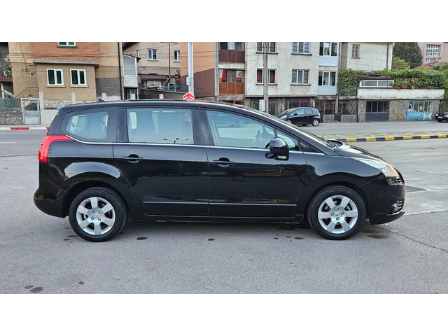 Peugeot 5008 1.6 Hdi 7mesta/Klimatron/6skorosti - автомобили, коли, обяви за нови и употребявани 6