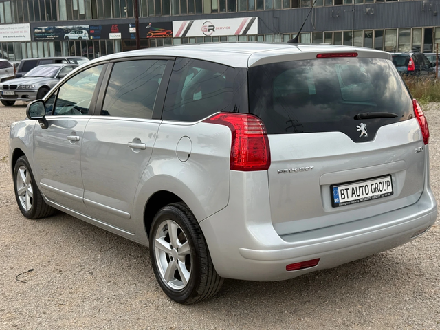 Peugeot 5008 1.6 HDI * * РЕАЛЕН ПРОБЕГ* * СЕРВИЗНА ИСТОРИЯ * * - автомобили, коли, обяви за нови и употребявани 5