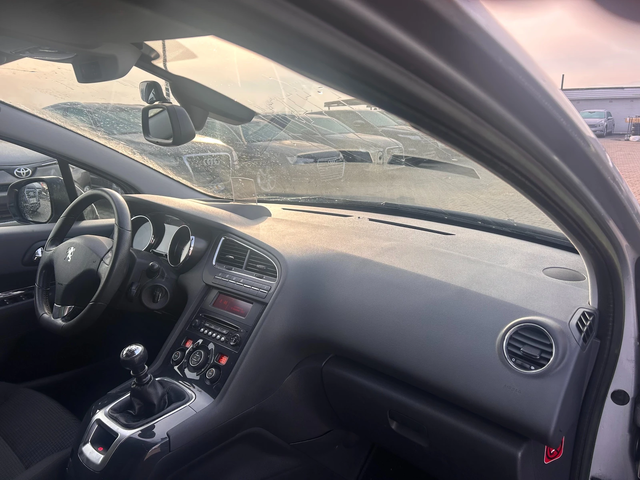 Peugeot 5008 2.0HDI NAVI/PANORAMA 6+ 1 EURO 5 - автомобили, коли, обяви за нови и употребявани 11