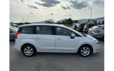 Peugeot 5008 7-МЕСТЕН - автомобили, коли, обяви за нови и употребявани 6