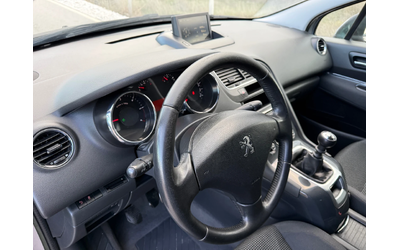 Peugeot 5008 1.6 HDI / FACELIFT / LED / 6+ 1 / NAVI / PARKTRONI - автомобили, коли, обяви за нови и употребявани 9