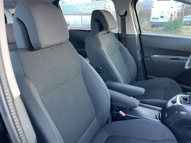 Peugeot 5008 1.6e-HDI-114-7m-ITALIA - автомобили, коли, обяви за нови и употребявани 4