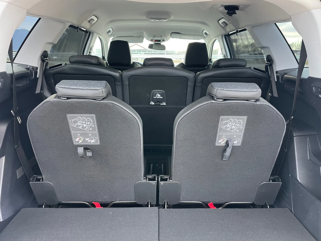 Peugeot 5008 1.6HDI-LED-KAMERA-ITALIA - автомобили, коли, обяви за нови и употребявани 10