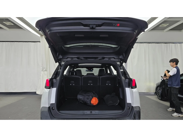 Peugeot 5008 2.0 BlueHDi GT | ACC | Memory | Panorama - автомобили, коли, обяви за нови и употребявани 16