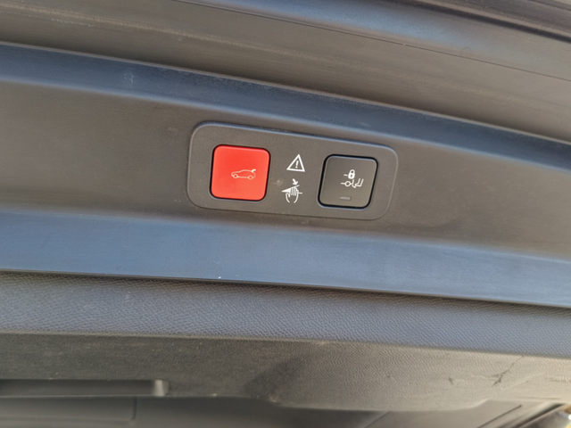 Peugeot 5008 GT - автомобили, коли, обяви за нови и употребявани 16