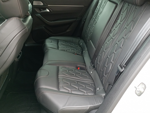 Peugeot 508 NEW GT 2.0 BlueHDi 180 S&S EAT8 - автомобили, коли, обяви за нови и употребявани 10