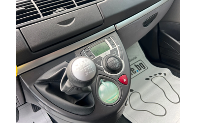 Peugeot 807 - автомобили, коли, обяви за нови и употребявани 12