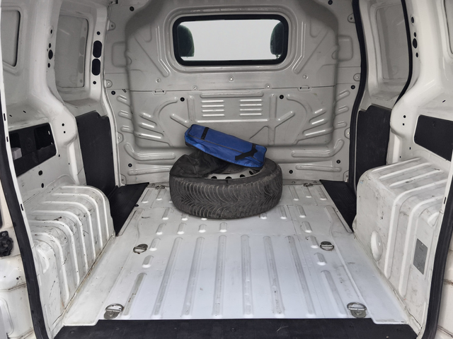 Peugeot Bipper товарен FOURGON COURT 1.3 BlueHDI 80 - автомобили, коли, обяви за нови и употребявани 12