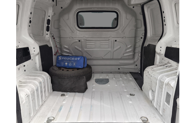 Peugeot Bipper товарен FOURGON COURT 1.3 BlueHDI 80 - автомобили, коли, обяви за нови и употребявани 11